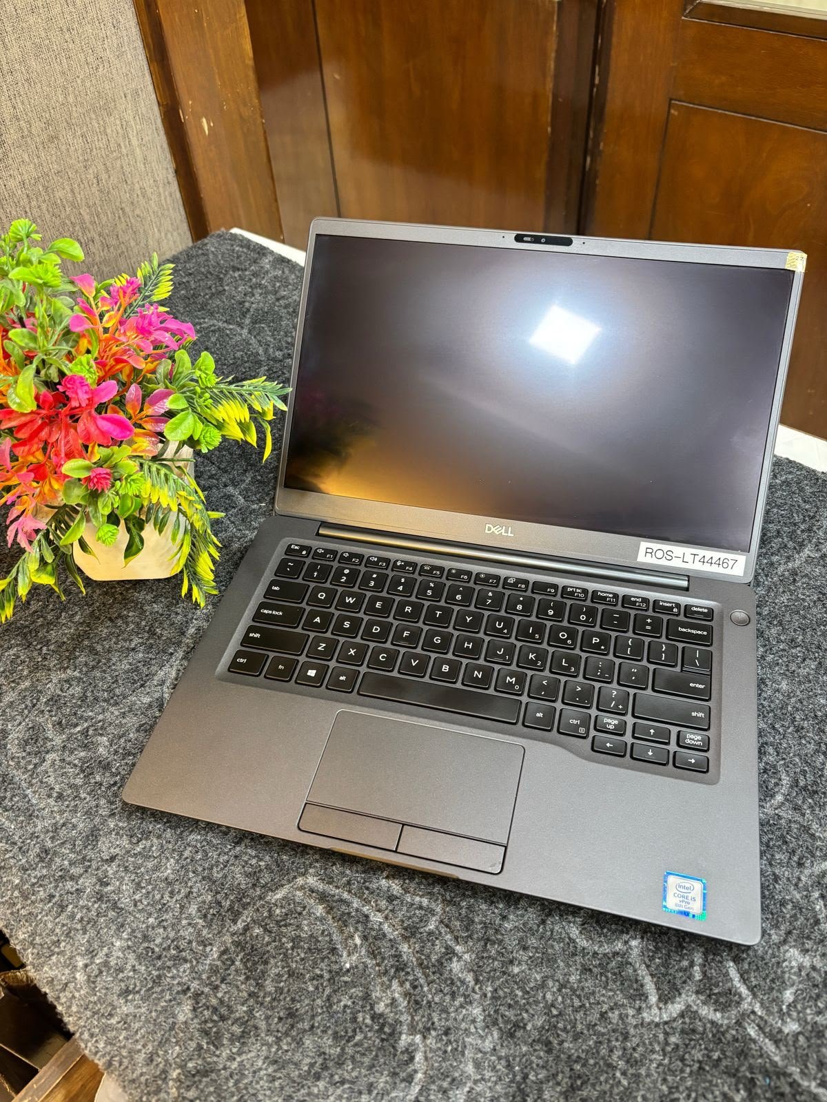 Dell Business Laptop – Textured Finish