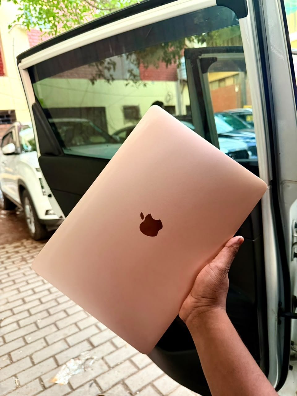 Apple MacBook – Rose Gold